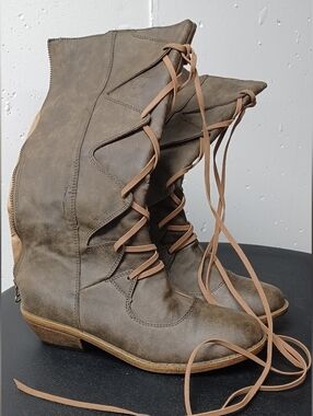 Women's Taupe Viking Style Zipper Back Lace-Up Knee High Boots Sz 8